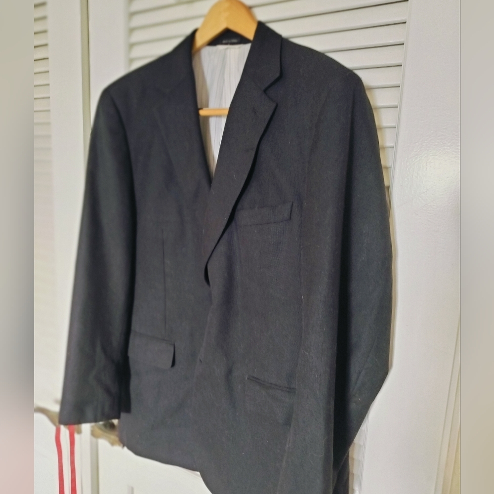 Johnston & Murphy Men's Black Chelsea 2 Button Sport Coat 44R Poly/Rayon Blend